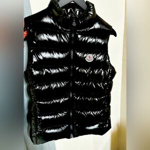 Moncler
Ghany Shiny Quilted Puffer Vest,  Small